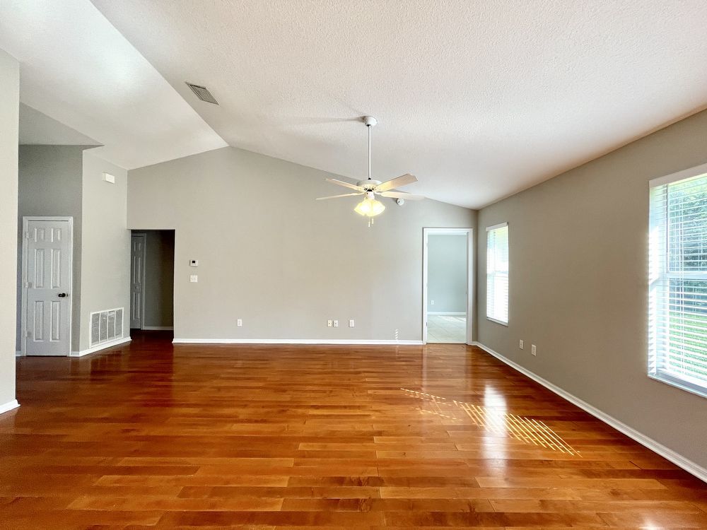 Cute 4/2 Home in East Orlando Wedgefield! property image