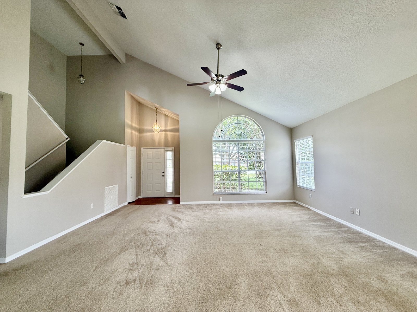 Nice, Large Two-Story 4/3 Home in East Orlando in the Wedgefield Community! property image