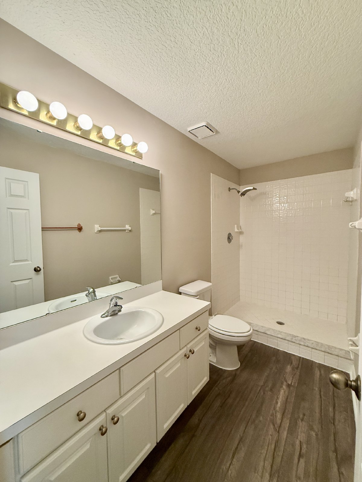 Nice, Large Two-Story 4/3 Home in East Orlando in the Wedgefield Community! property image