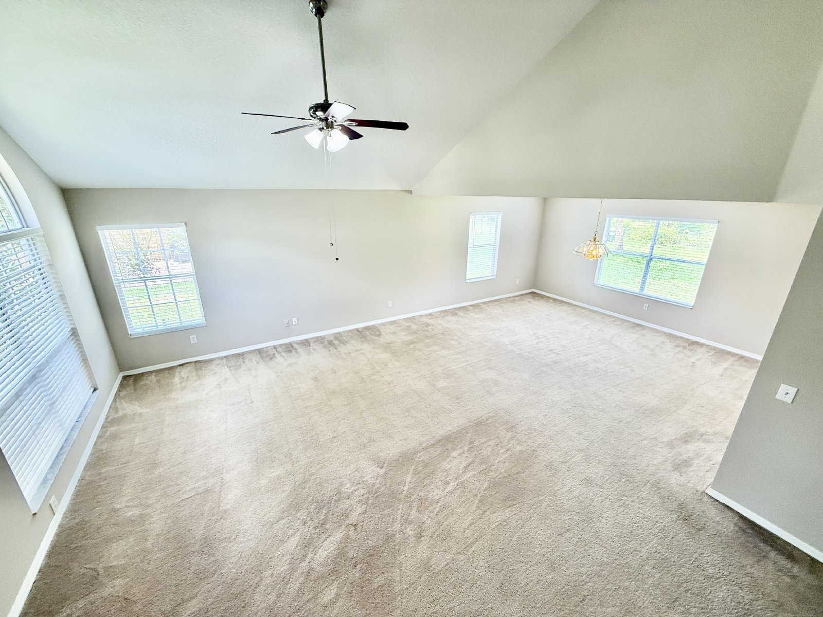 Nice, Large Two-Story 4/3 Home in East Orlando in the Wedgefield Community! property image
