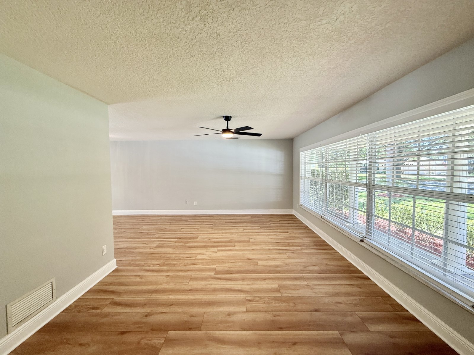 4 BED 3 BATH WINTER PARK  POOL HOME - GREAT LOCATION!! property image