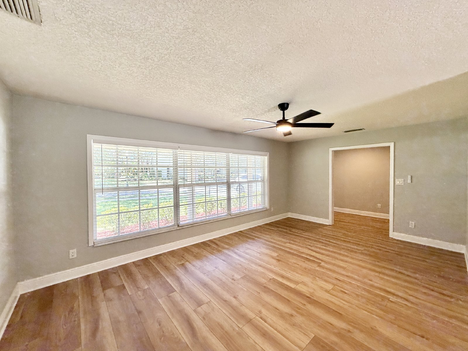 4 BED 3 BATH WINTER PARK  POOL HOME - GREAT LOCATION!! property image