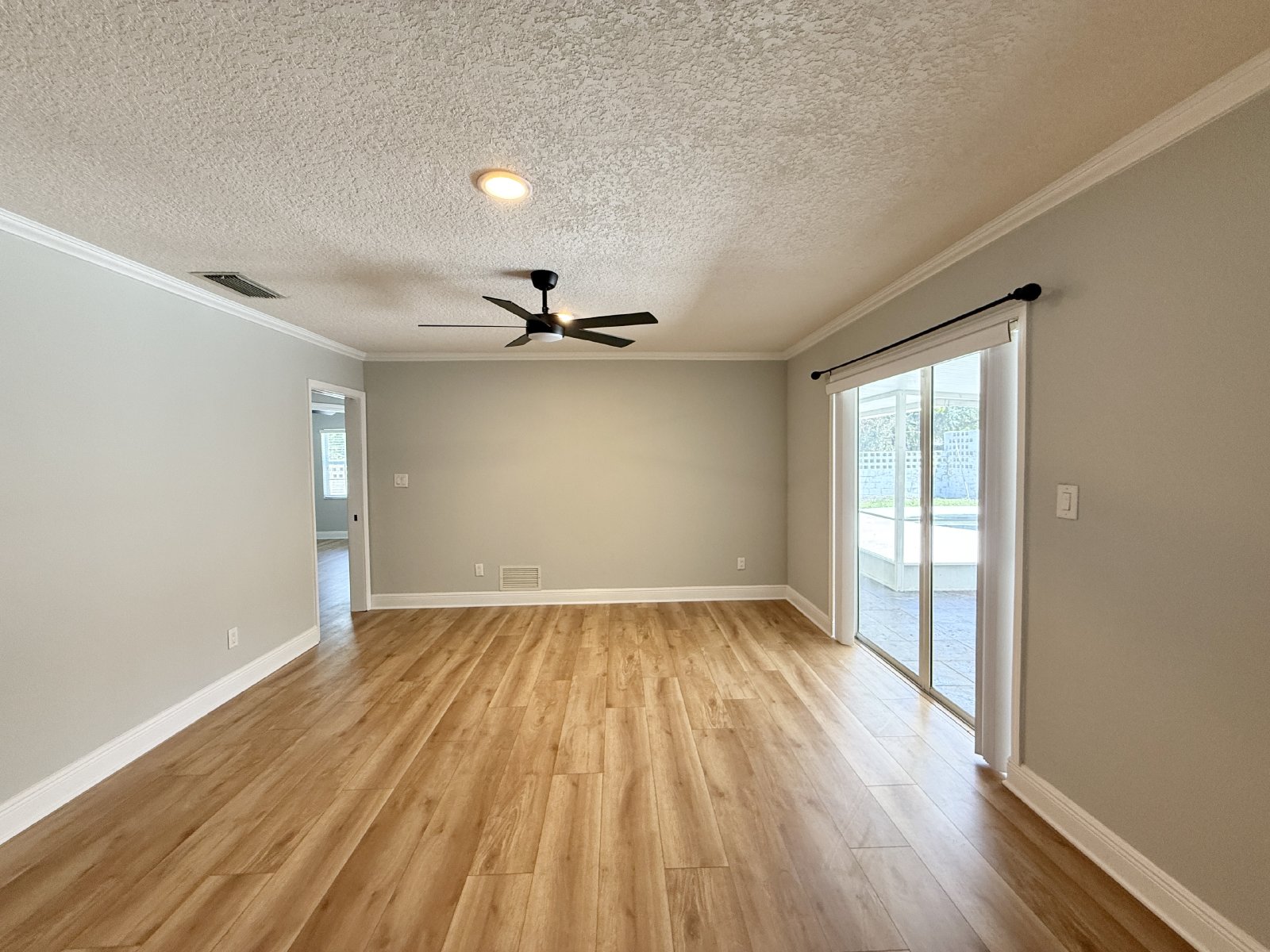 4 BED 3 BATH WINTER PARK  POOL HOME - GREAT LOCATION!! property image
