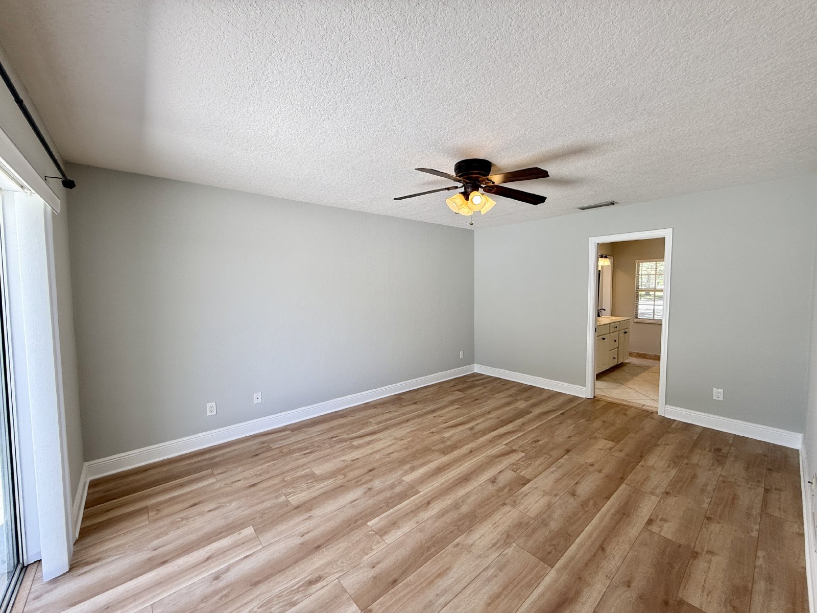 4 BED 3 BATH WINTER PARK  POOL HOME - GREAT LOCATION!! property image