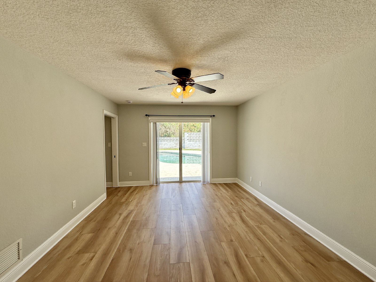 4 BED 3 BATH WINTER PARK  POOL HOME - GREAT LOCATION!! property image