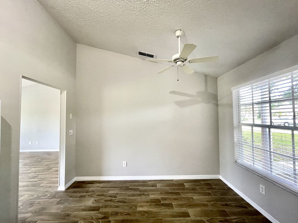 CUTE ORLANDO HOME IN GOLF COURSE COMMUNITY OF WEDGEFIELD property image