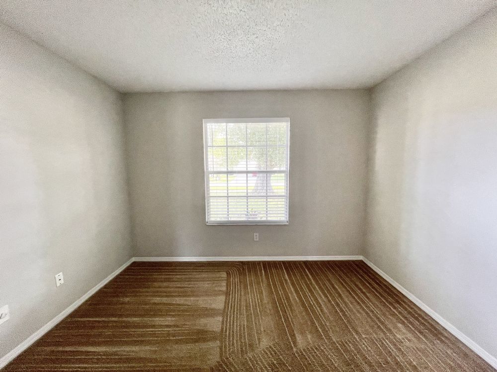 CUTE ORLANDO HOME IN GOLF COURSE COMMUNITY OF WEDGEFIELD property image