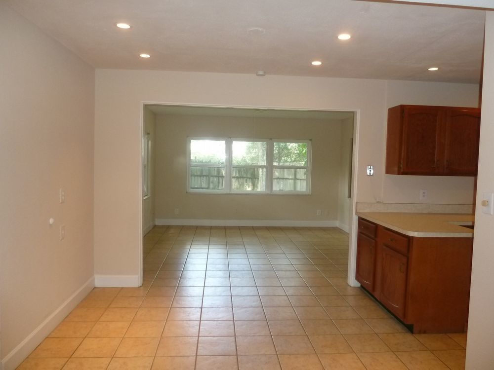 Quaint 2/1.5 in Winter Park with Single Garage Bungalow off Lee Road property image