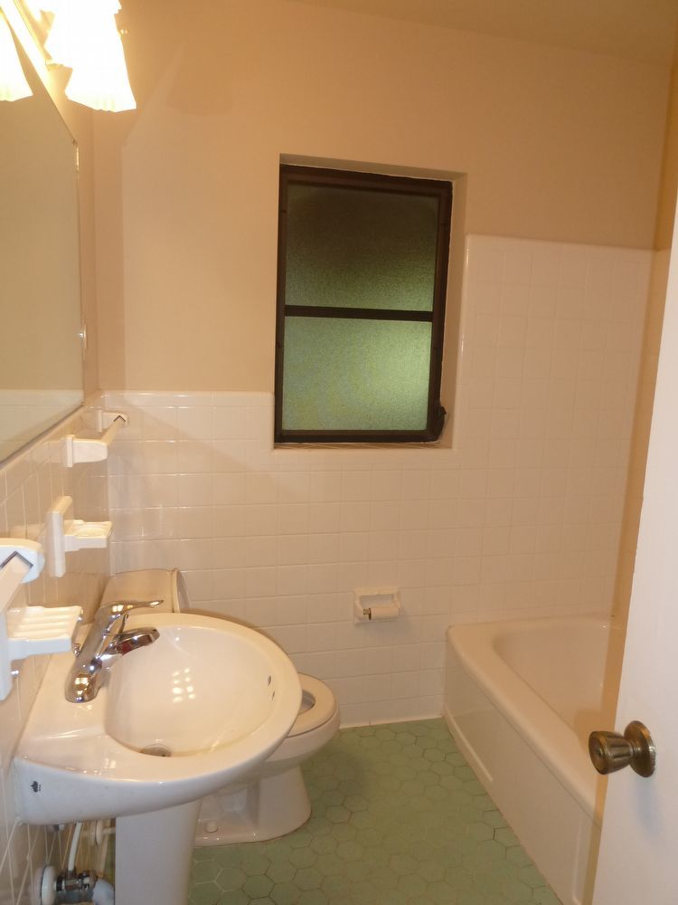 Quaint 2/1.5 in Winter Park with Single Garage Bungalow off Lee Road property image