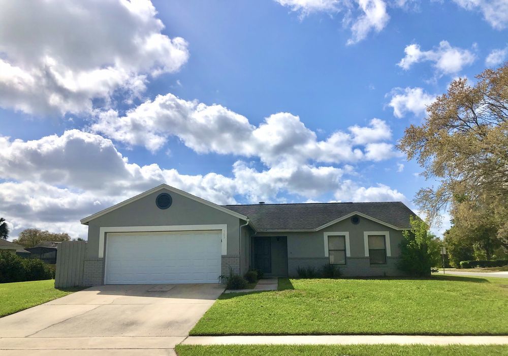 Cute 3/2  Home in OVIEDO - Stillwater on corner lot! property image