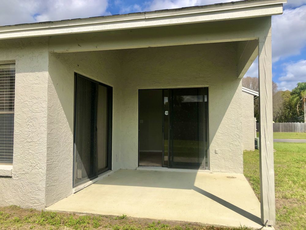 Cute 3/2  Home in OVIEDO - Stillwater on corner lot! property image