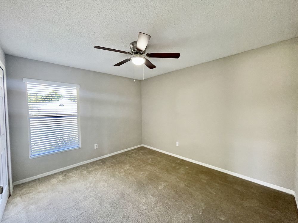 Cute 3/2  Home in OVIEDO - Stillwater on corner lot! property image