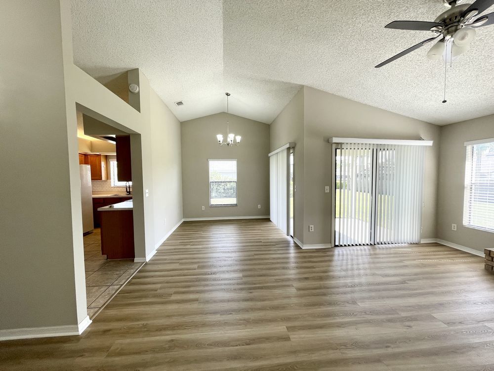 Cute 3/2  Home in OVIEDO - Stillwater on corner lot! property image