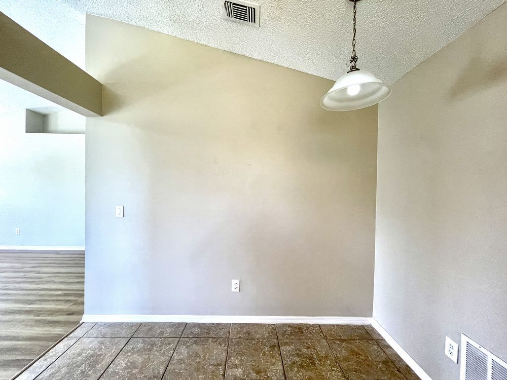 Cute 3/2  Home in OVIEDO - Stillwater on corner lot! property image