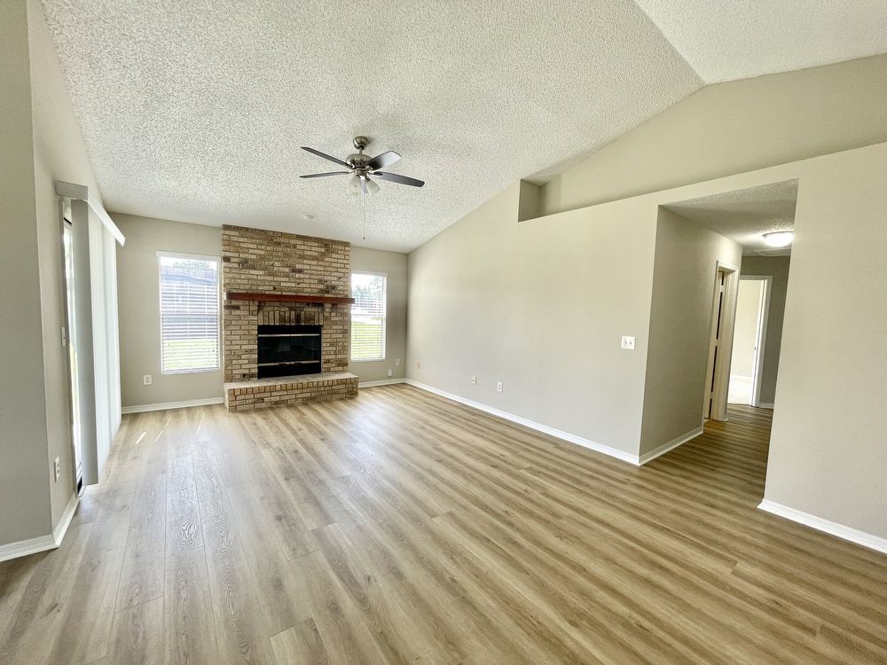 Cute 3/2  Home in OVIEDO - Stillwater on corner lot! property image