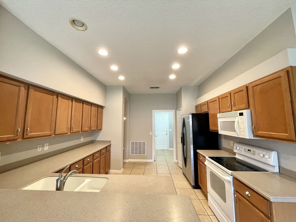 SOUTHEAST ORLANDO HOME - TIVOLI WOODS VILLAGE property image