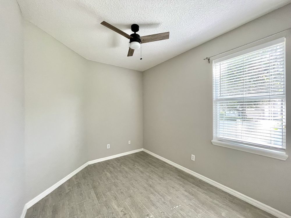 Gorgeous 3/2 Pool Home on Large Lot in  Parkside at Errol Estate property image