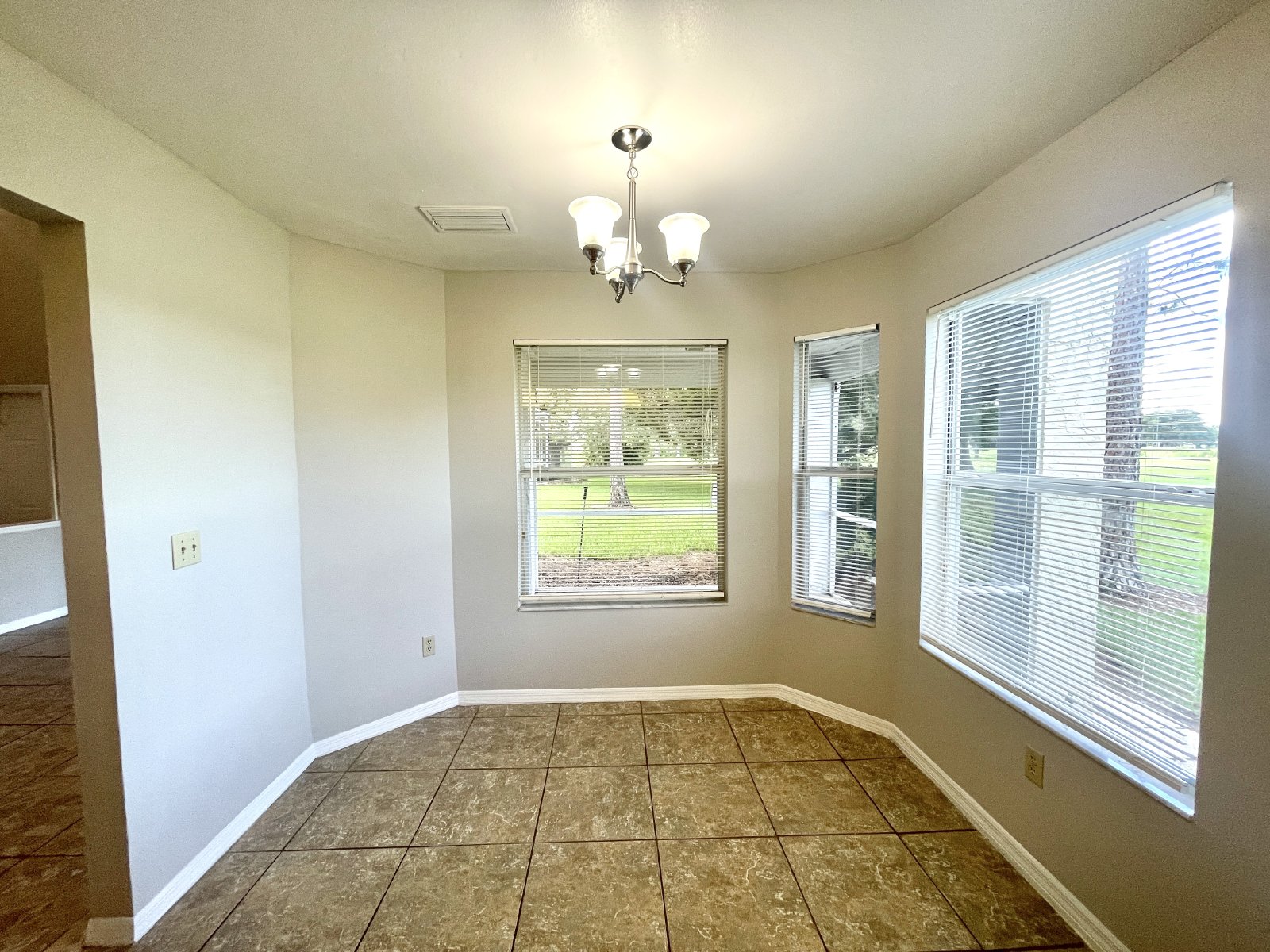 Two Story 3/3 Golf Course Townhome in Wedgefield! property image