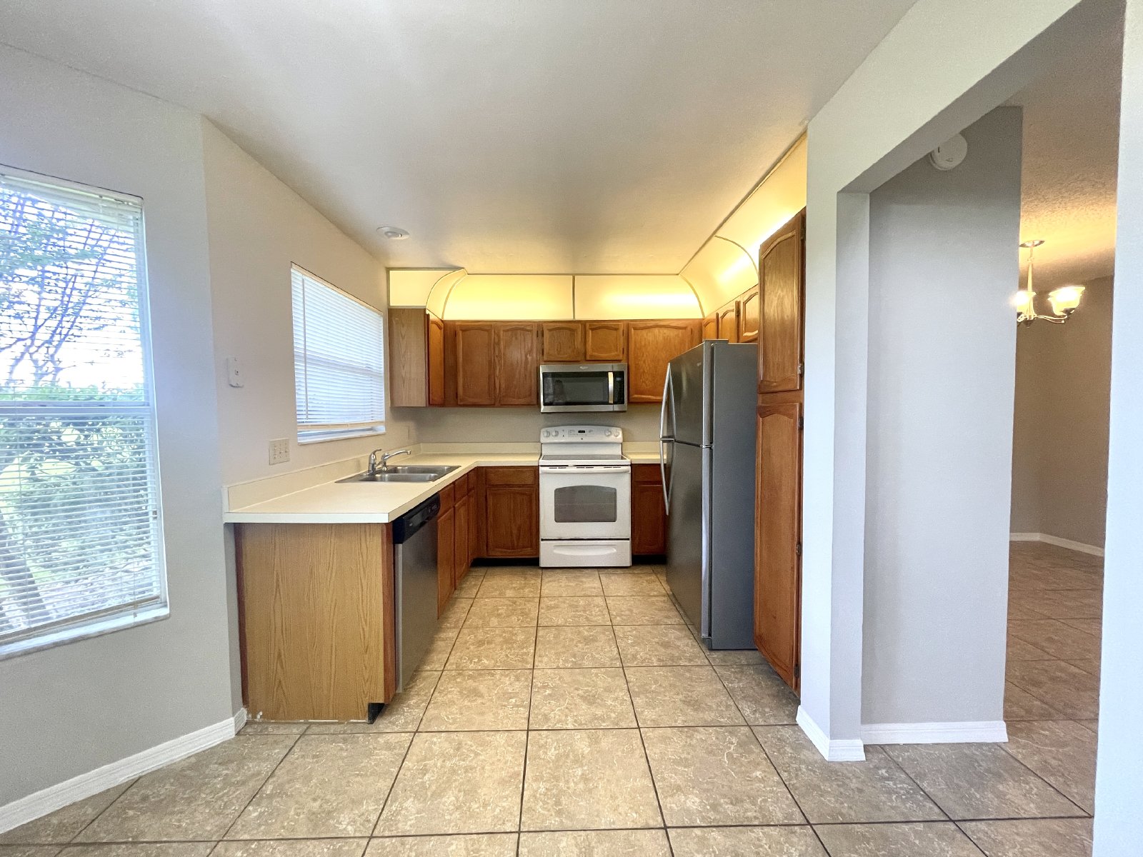 Two Story 3/3 Golf Course Townhome in Wedgefield! property image