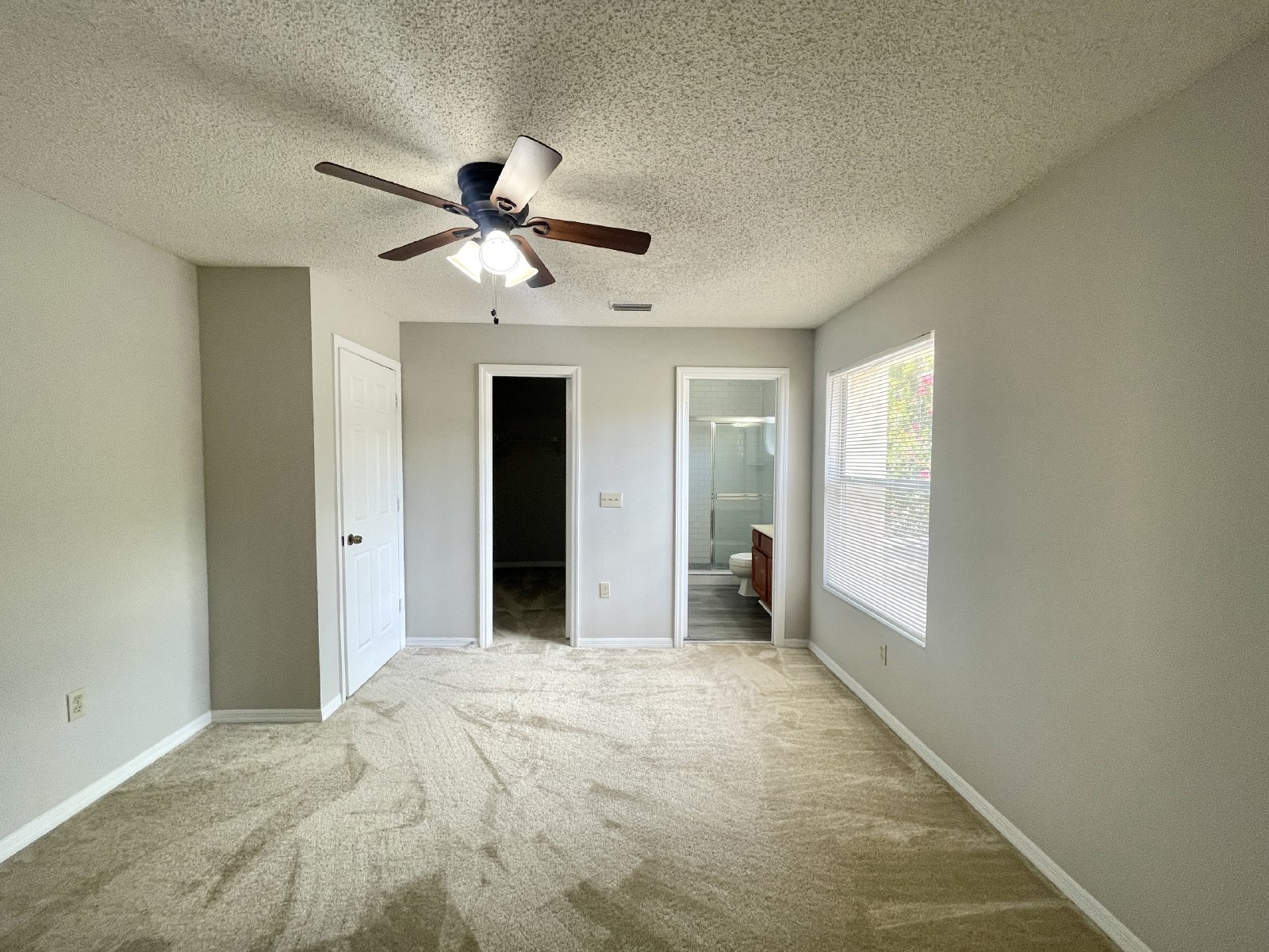 Two Story 3/3 Golf Course Townhome in Wedgefield! property image