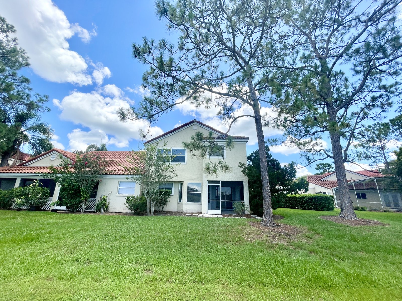 Two Story 3/3 Golf Course Townhome in Wedgefield! property image