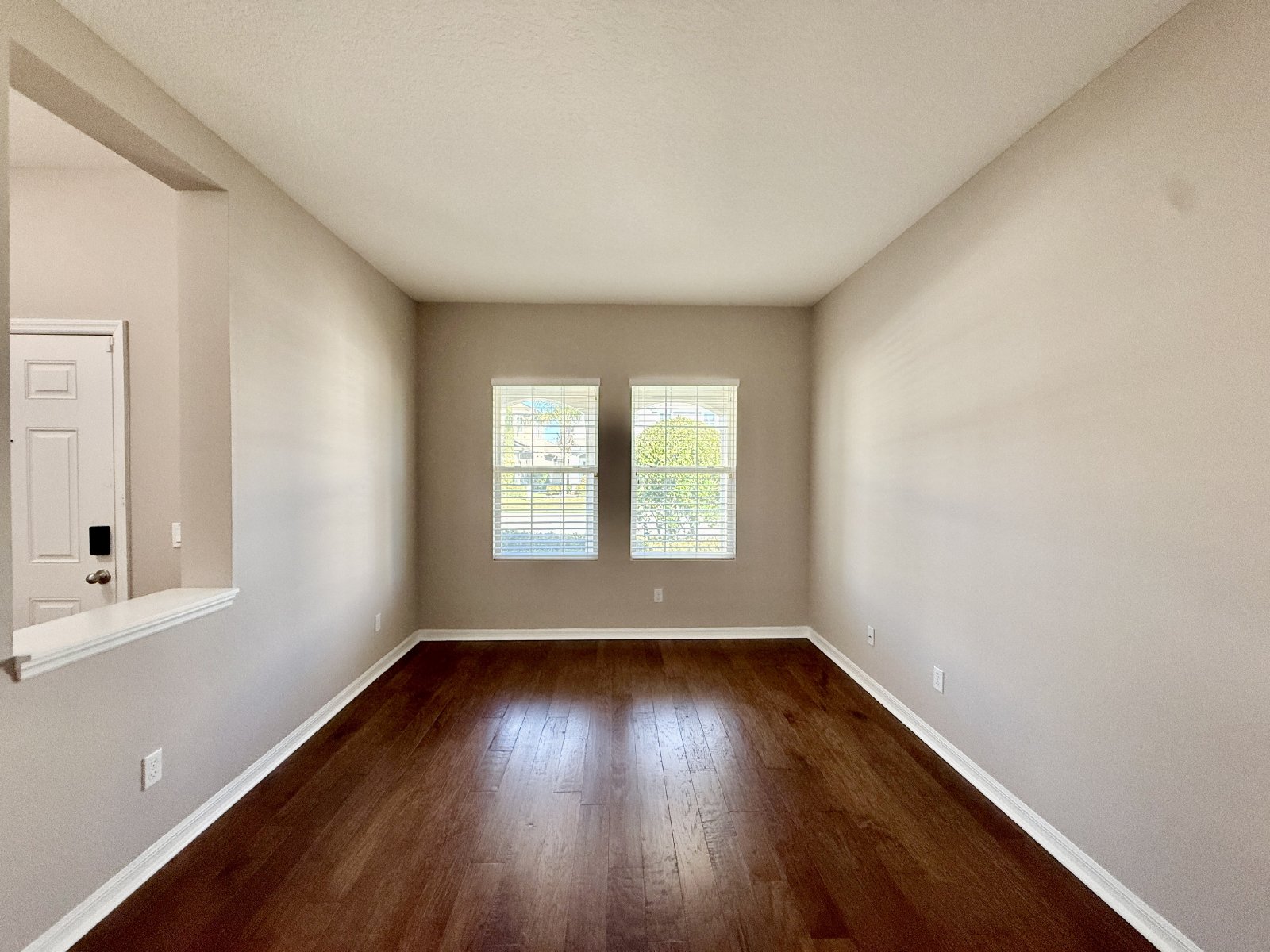 SPACIOUS Two Story Beautiful 5/4 Home in The Enclave At Aloma! property image