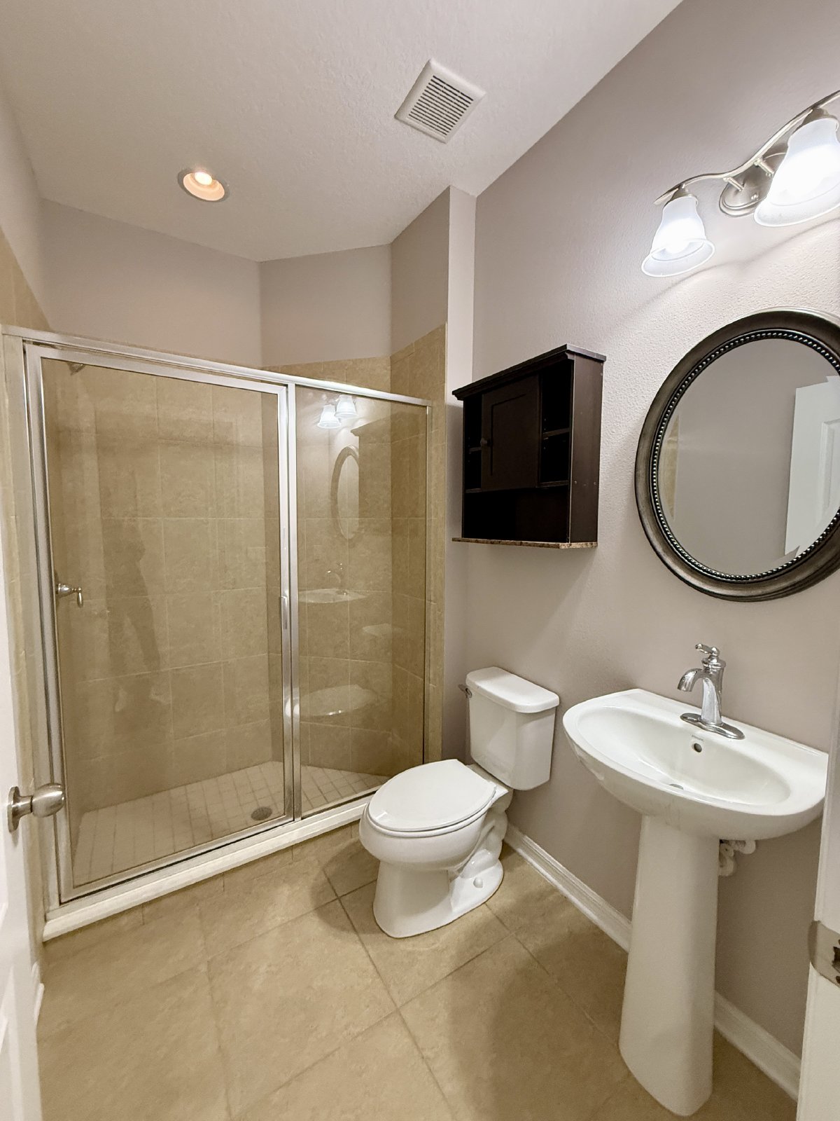 SPACIOUS Two Story Beautiful 5/4 Home in The Enclave At Aloma! property image