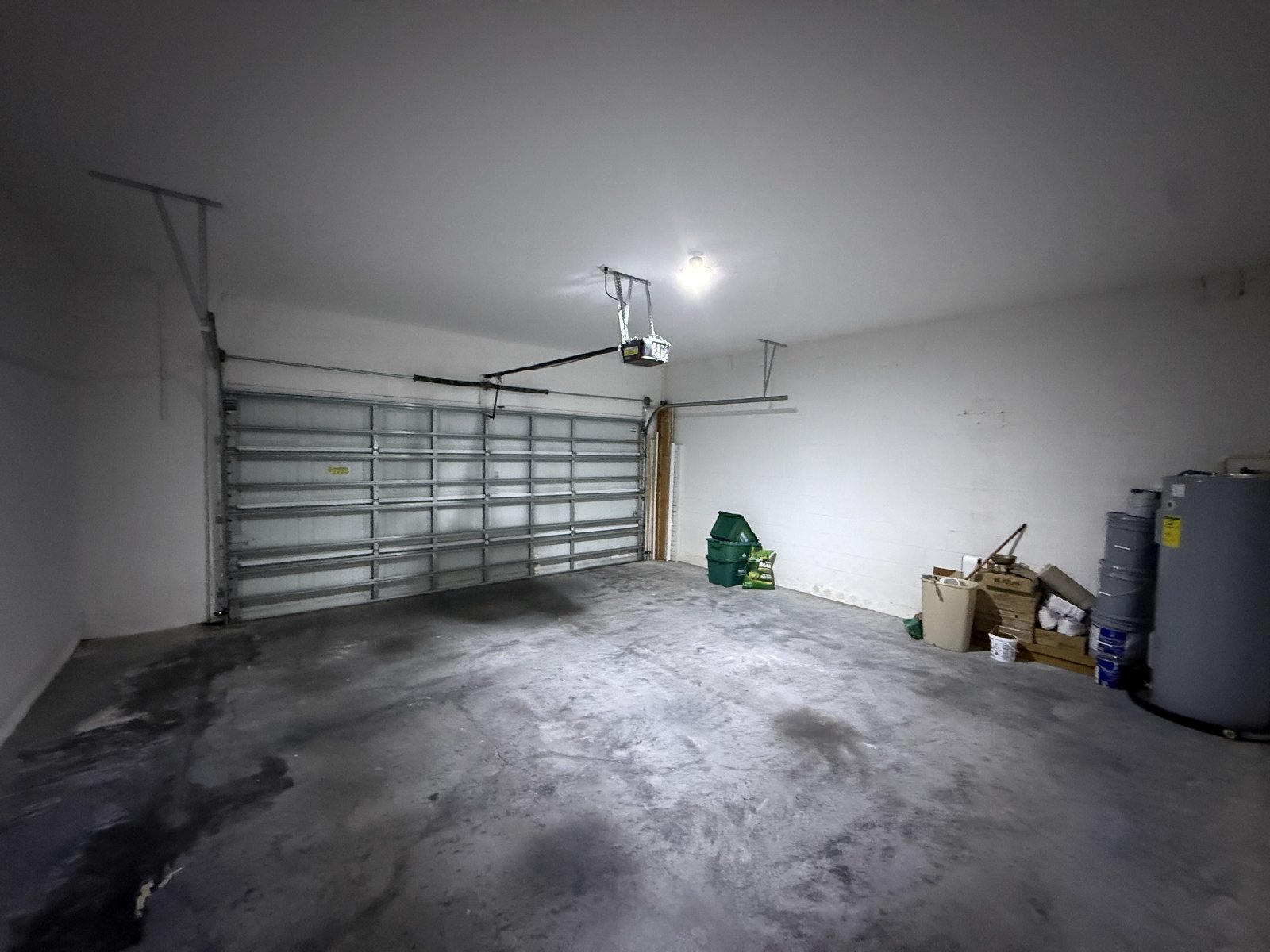 SPACIOUS Two Story Beautiful 5/4 Home in The Enclave At Aloma! property image