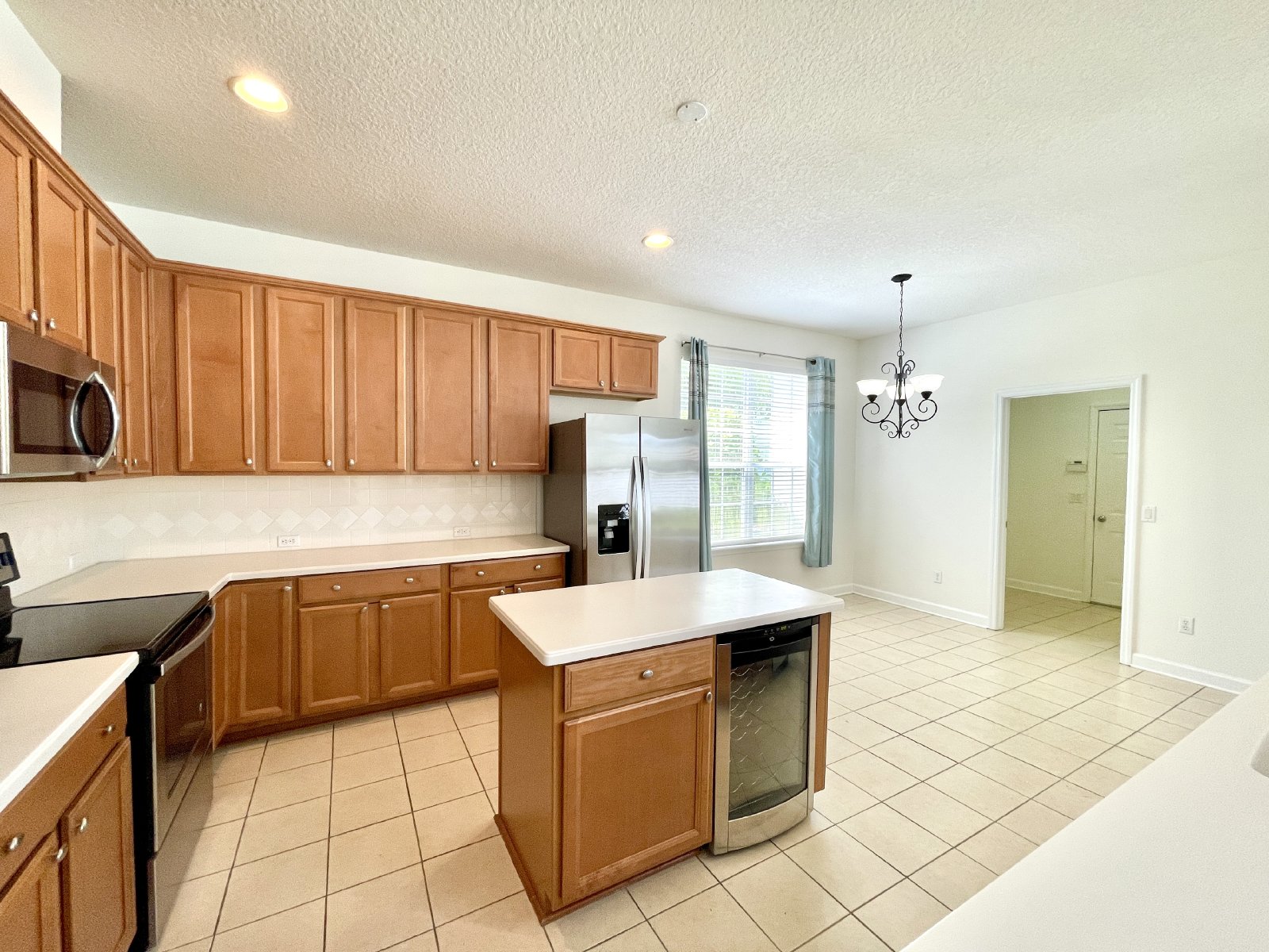 AVALON PARK SPACIOUS 5/3.5 HOME IN EAST ORLANDO property image