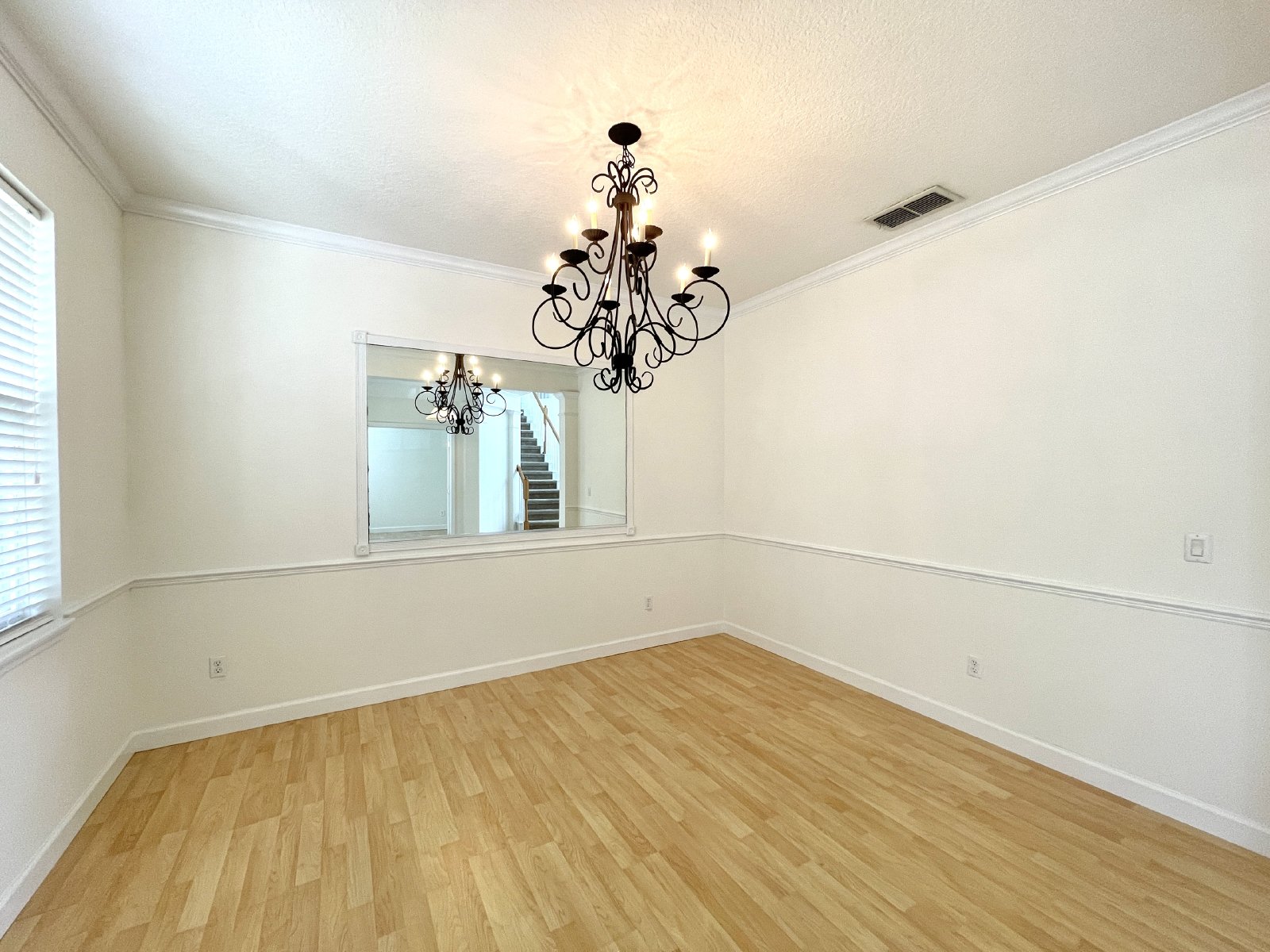 AVALON PARK SPACIOUS 5/3.5 HOME IN EAST ORLANDO property image