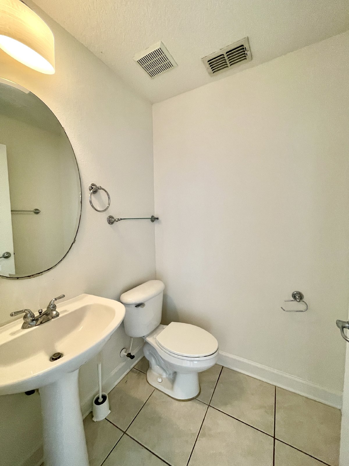 AVALON PARK SPACIOUS 5/3.5 HOME IN EAST ORLANDO property image