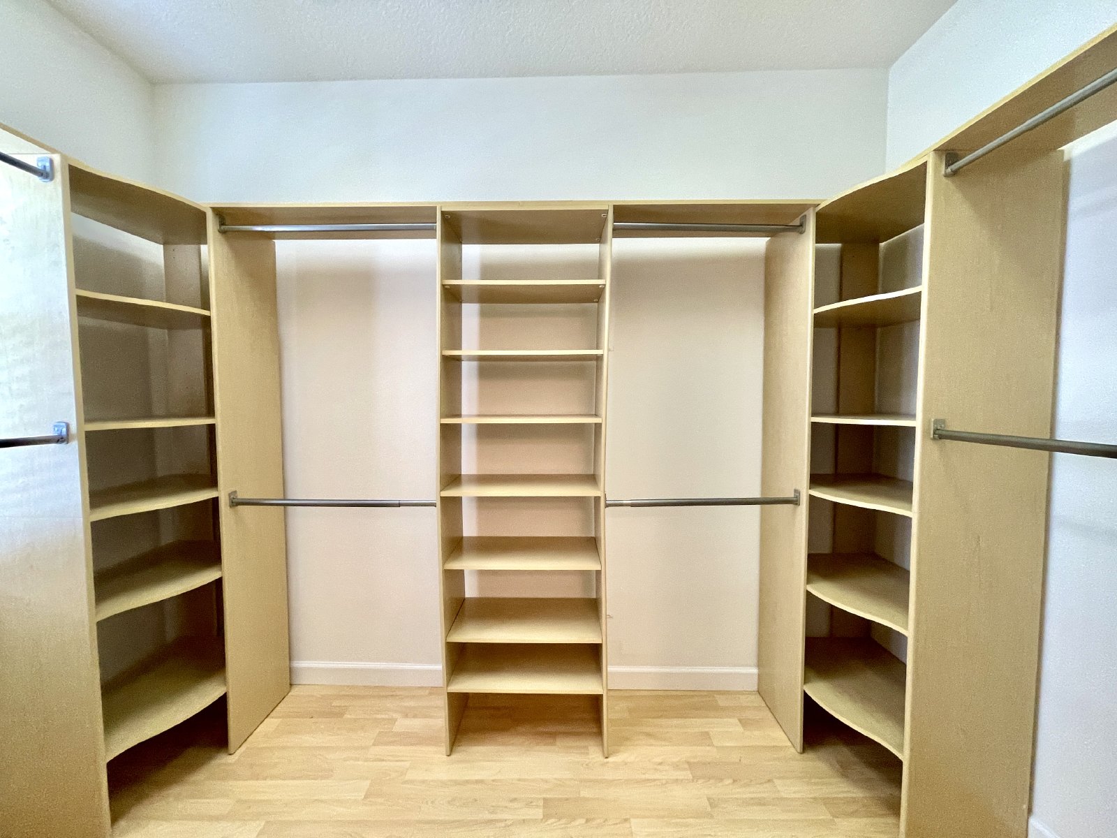 AVALON PARK SPACIOUS 5/3.5 HOME IN EAST ORLANDO property image