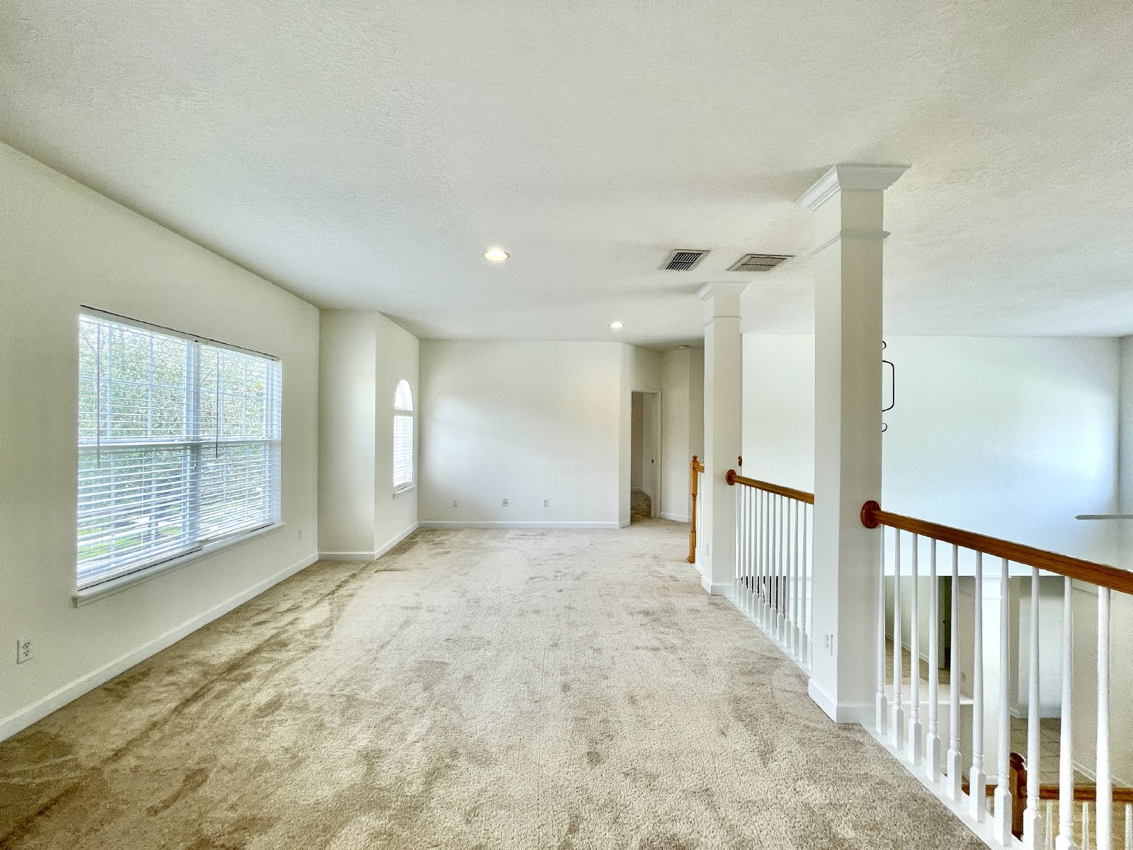 AVALON PARK SPACIOUS 5/3.5 HOME IN EAST ORLANDO property image