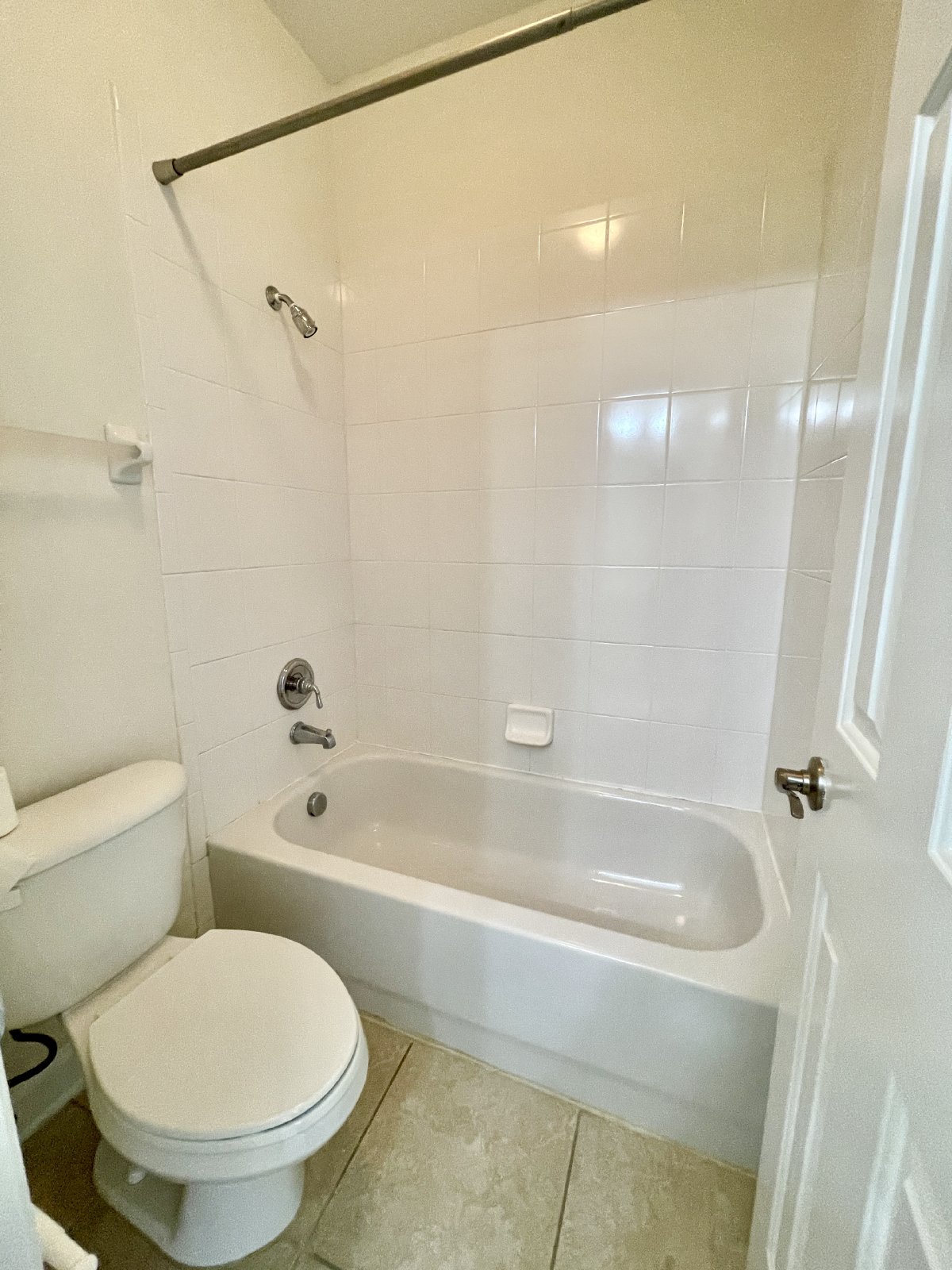 AVALON PARK SPACIOUS 5/3.5 HOME IN EAST ORLANDO property image