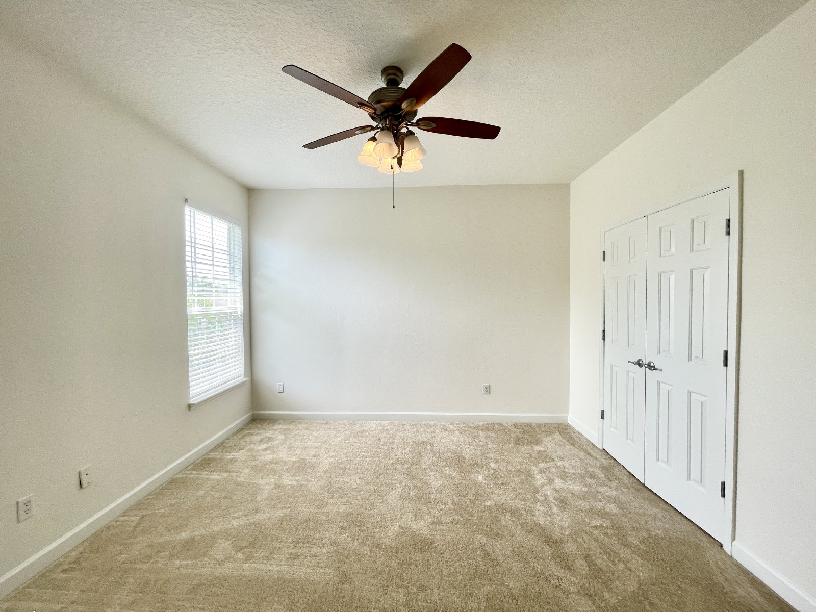 AVALON PARK SPACIOUS 5/3.5 HOME IN EAST ORLANDO property image