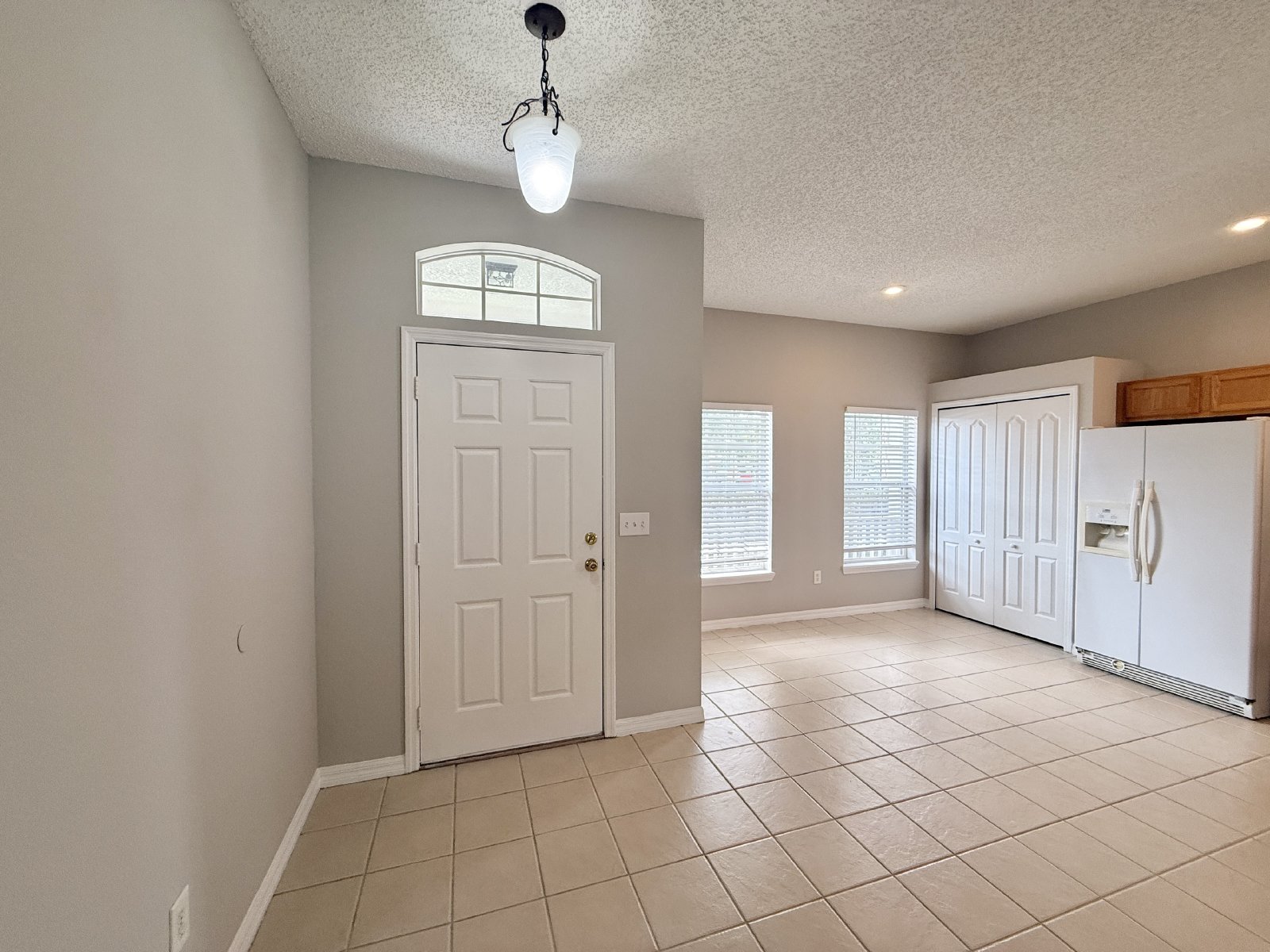 CUTE 3 BED/2 BATH HOME IN SOUTHEAST ORLANDO - WATERSIDE! property image