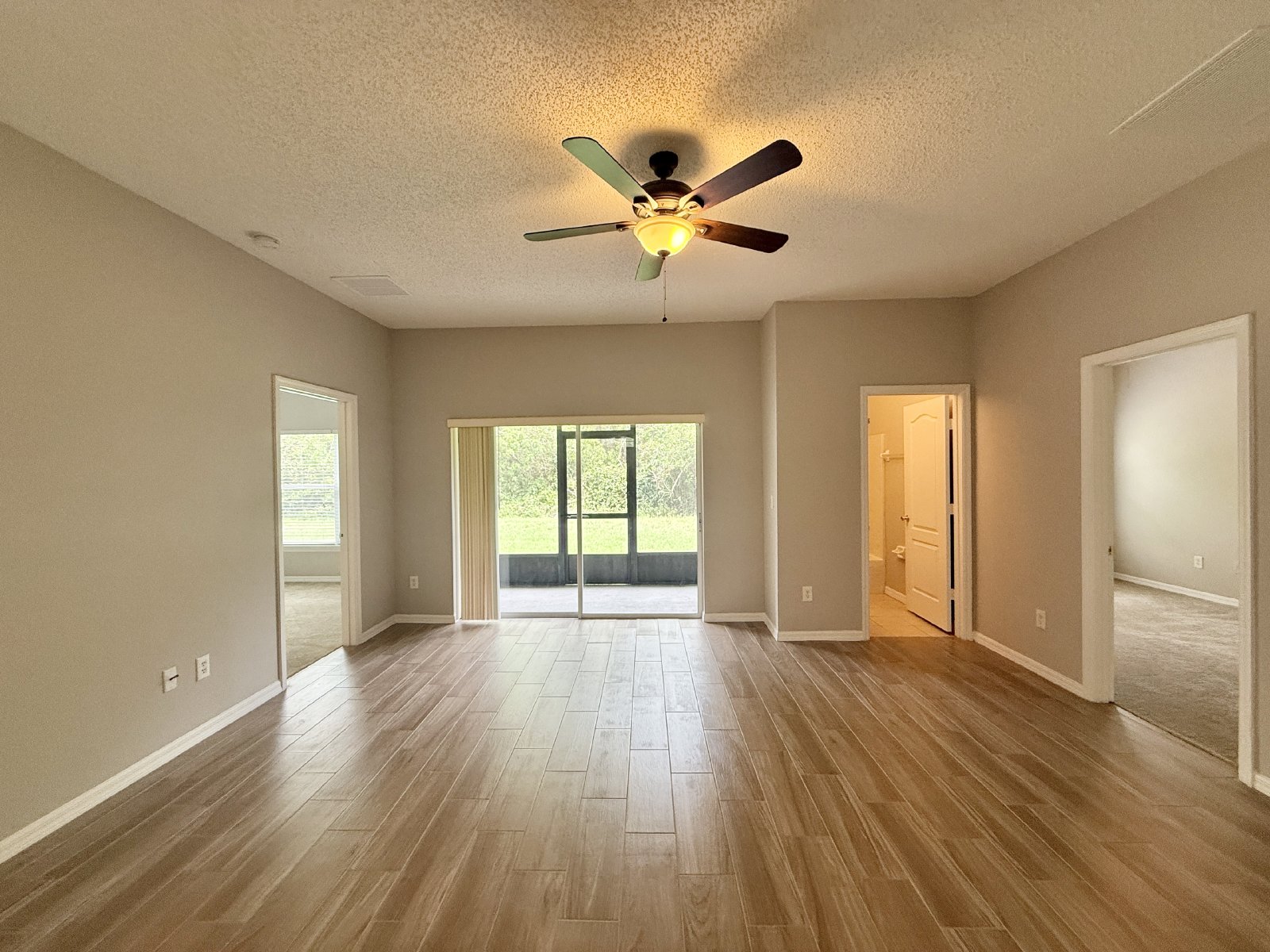 CUTE 3 BED/2 BATH HOME IN SOUTHEAST ORLANDO - WATERSIDE! property image