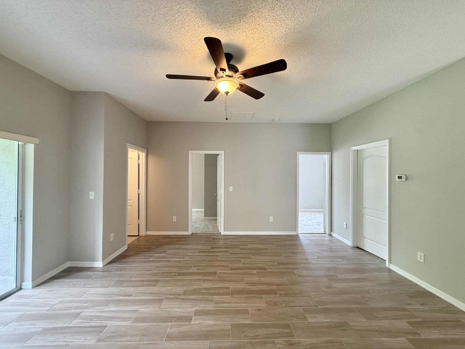 CUTE 3 BED/2 BATH HOME IN SOUTHEAST ORLANDO - WATERSIDE! property image