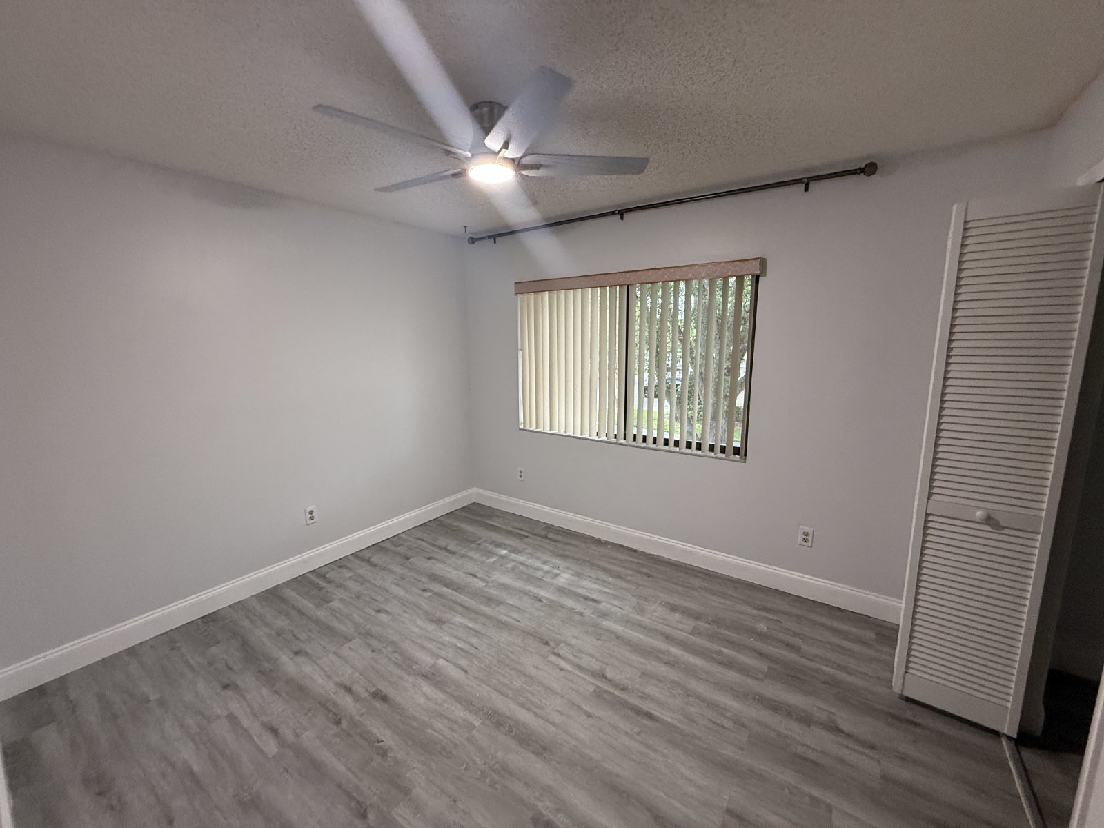Gorgeous, Remodeled 2 Bedroom 2.5 Bath Condo in Sandlewood Trails of Winter Park! property image