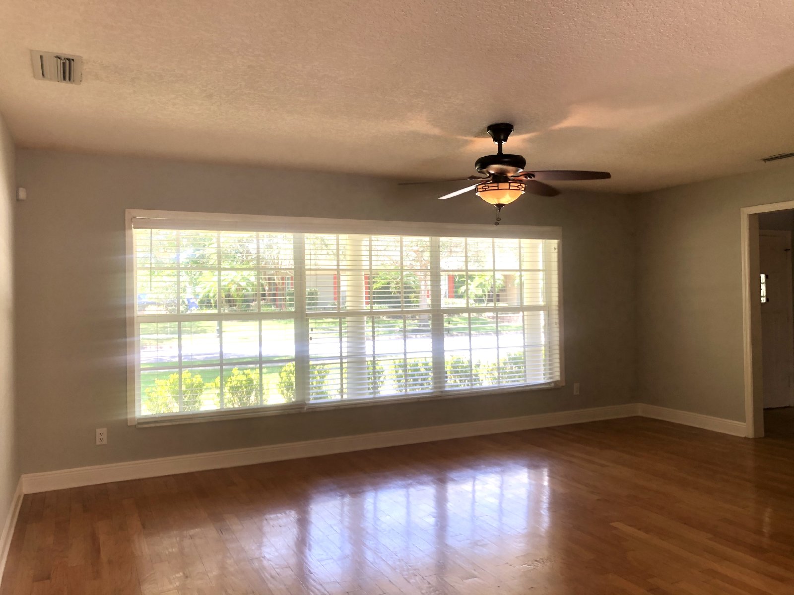 4 BED 3 BATH WINTER PARK  POOL HOME - GREAT LOCATION!! property image