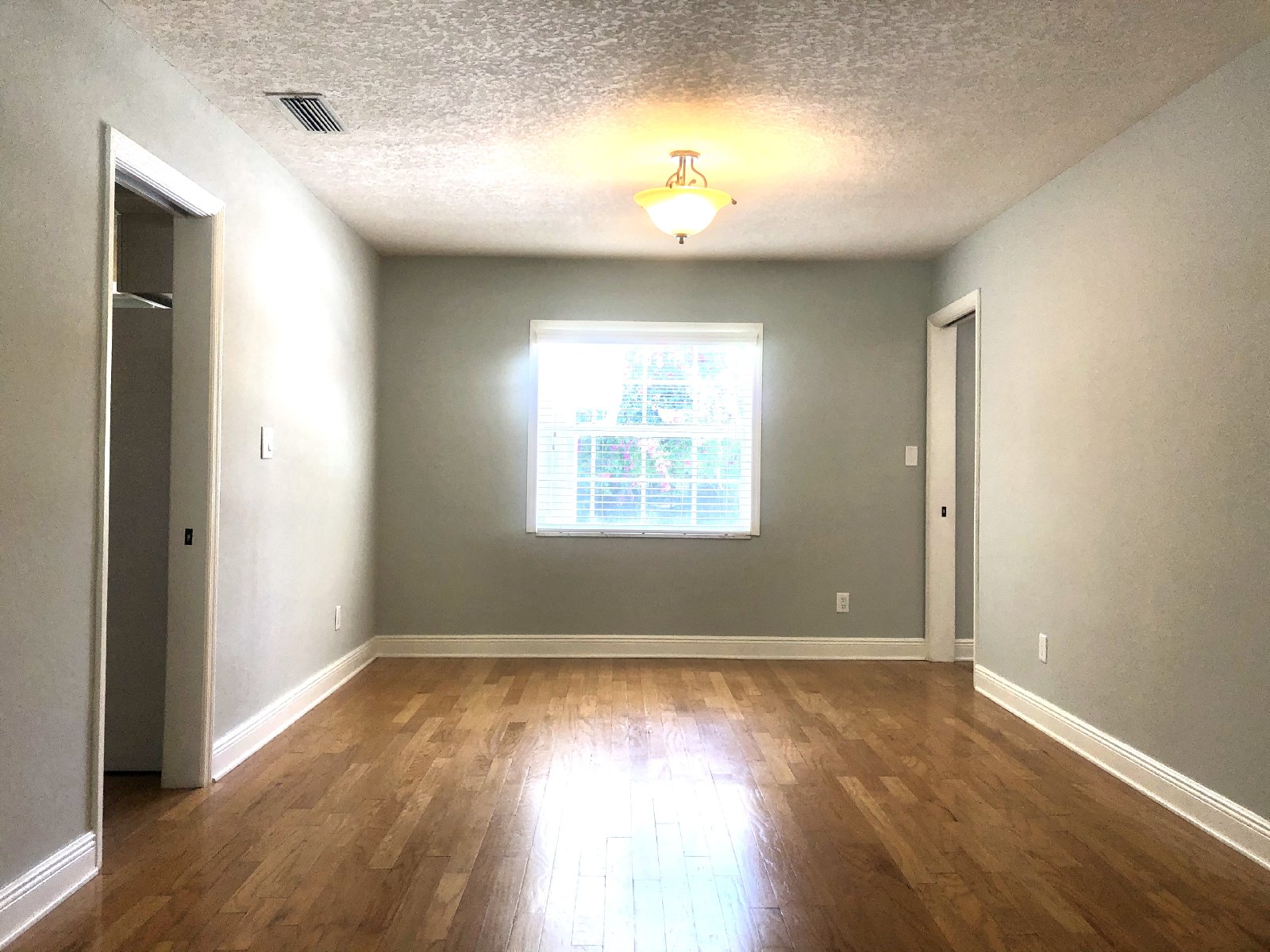 4 BED 3 BATH WINTER PARK  POOL HOME - GREAT LOCATION!! property image