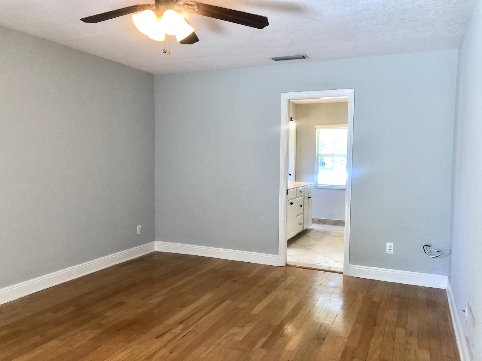 4 BED 3 BATH WINTER PARK  POOL HOME - GREAT LOCATION!! property image