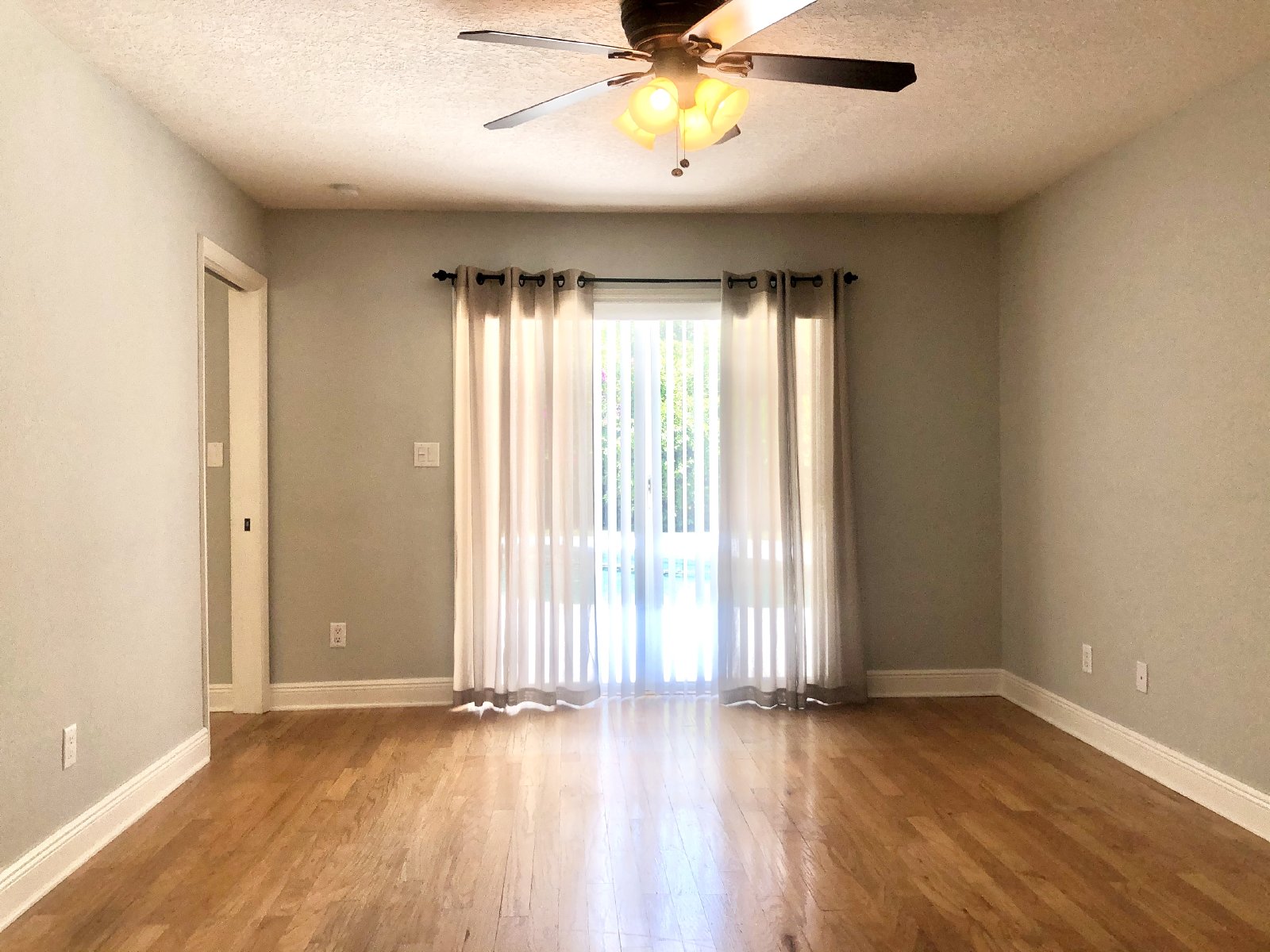 4 BED 3 BATH WINTER PARK  POOL HOME - GREAT LOCATION!! property image