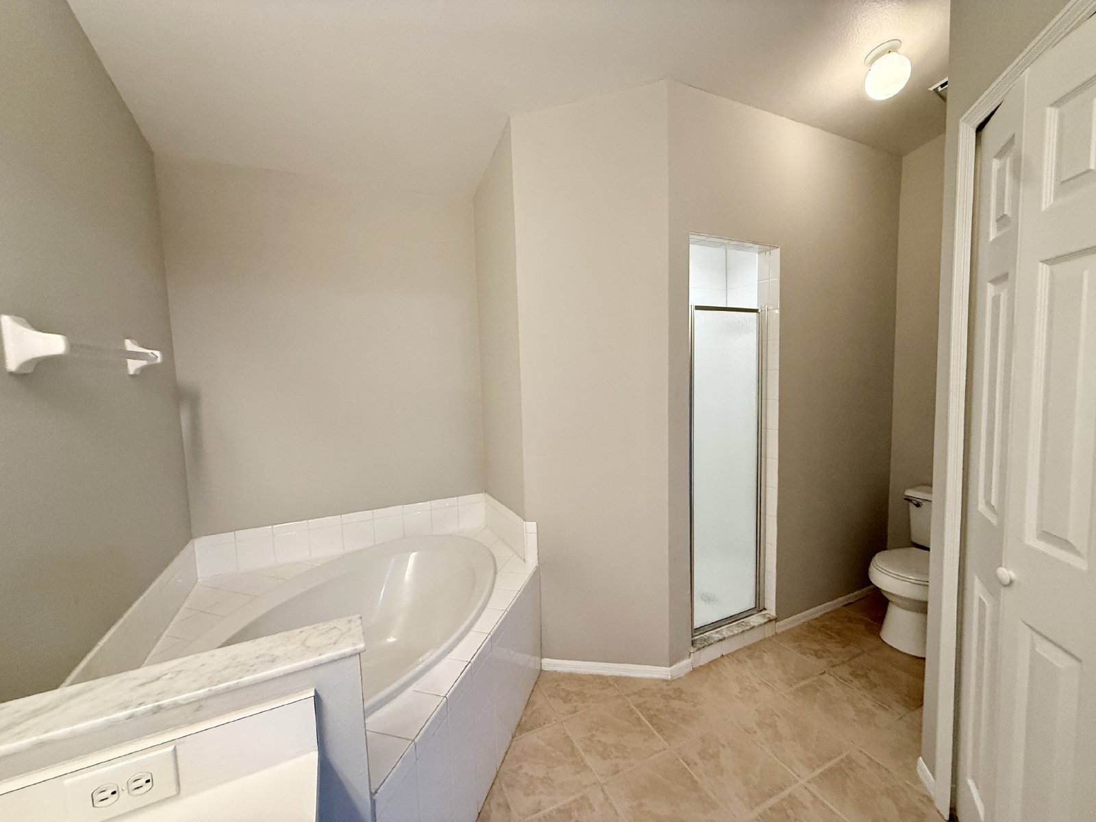 Cute 3/2 Rental Home with Single Car garage in East Orlando! property image