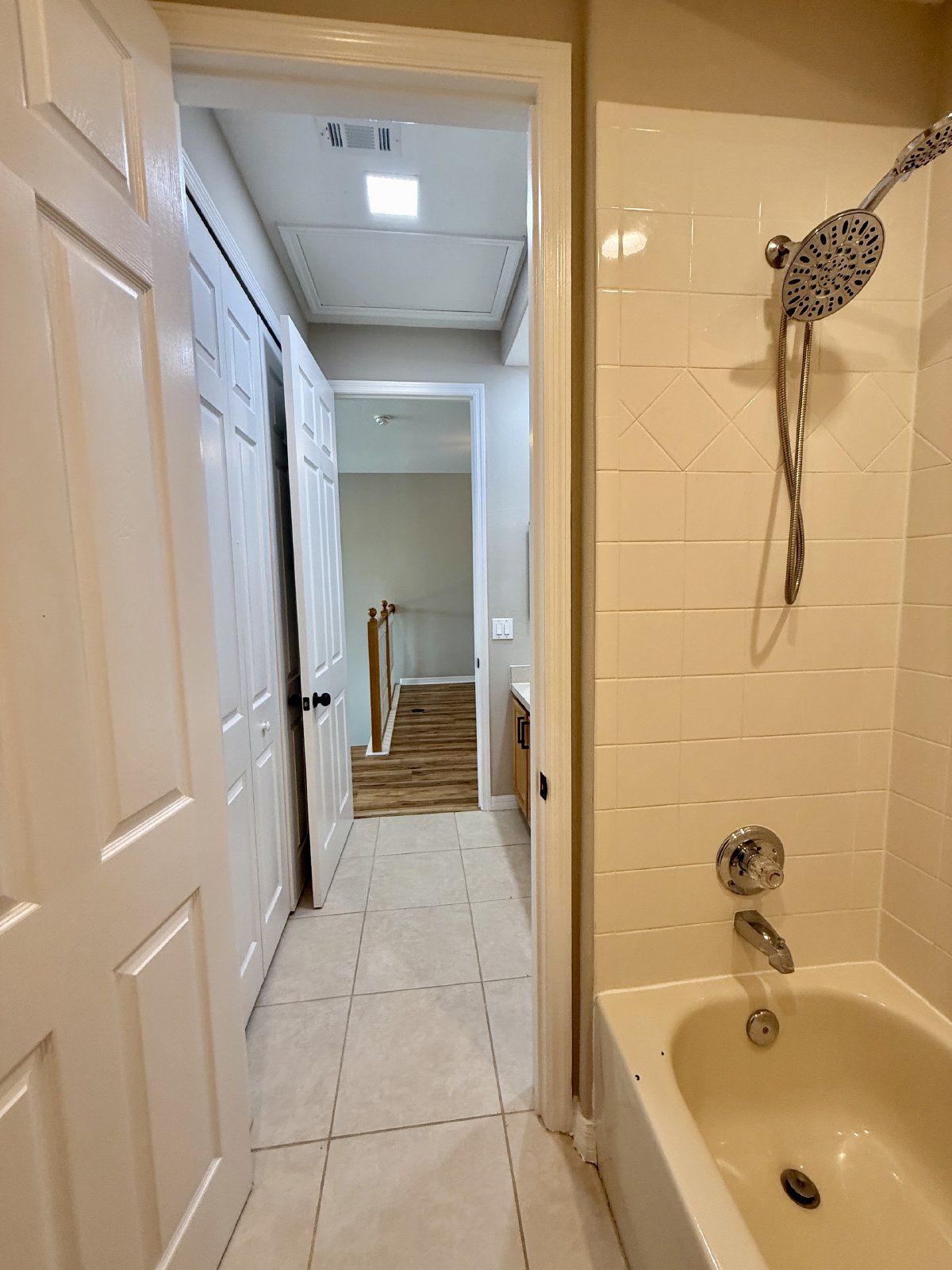Gorgeous, 3/2.5 Two-Story Townhome in Gated Woodland Terrace at Timber Springs with Pond View! property image