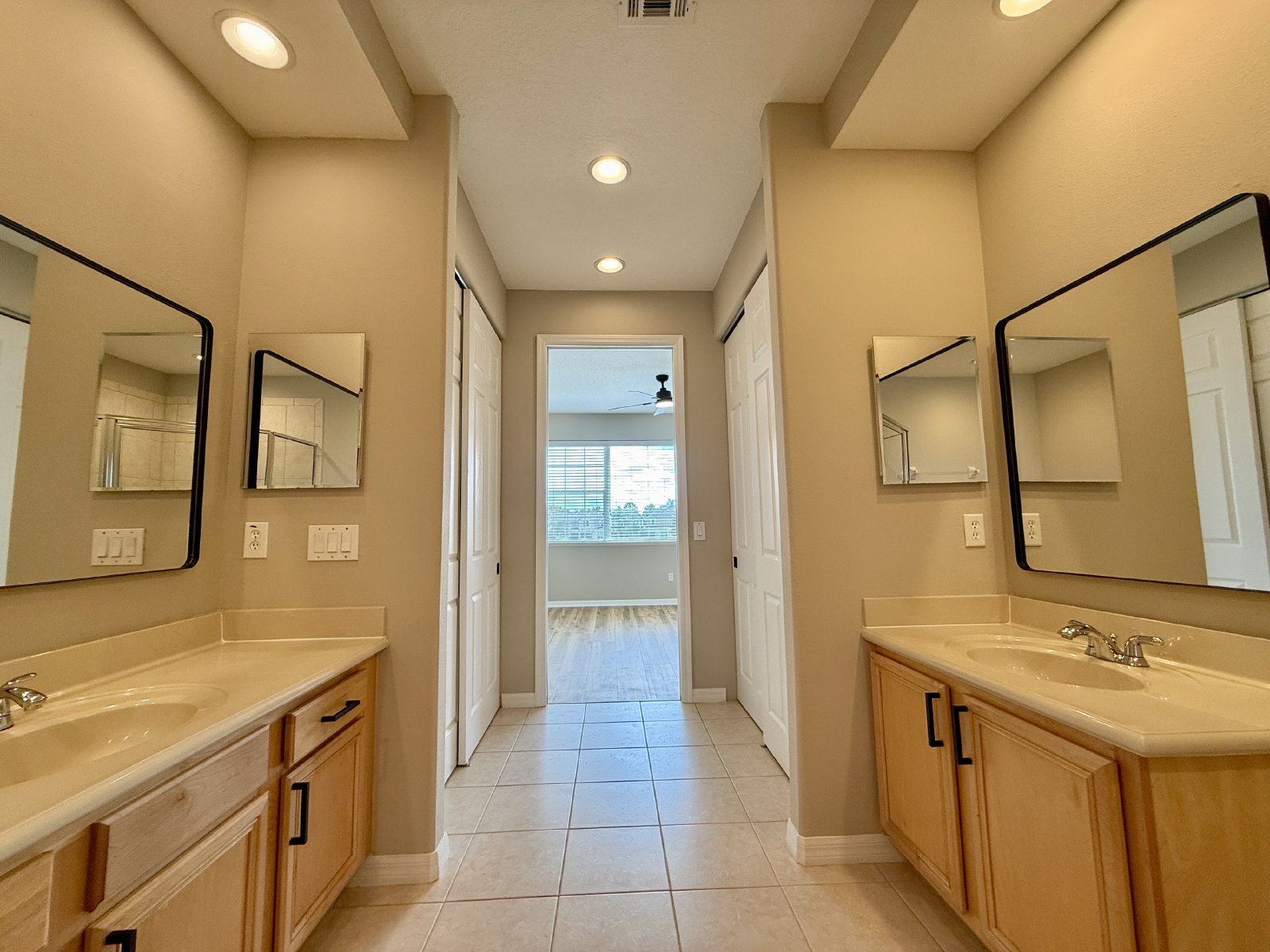 Gorgeous, 3/2.5 Two-Story Townhome in Gated Woodland Terrace at Timber Springs with Pond View! property image