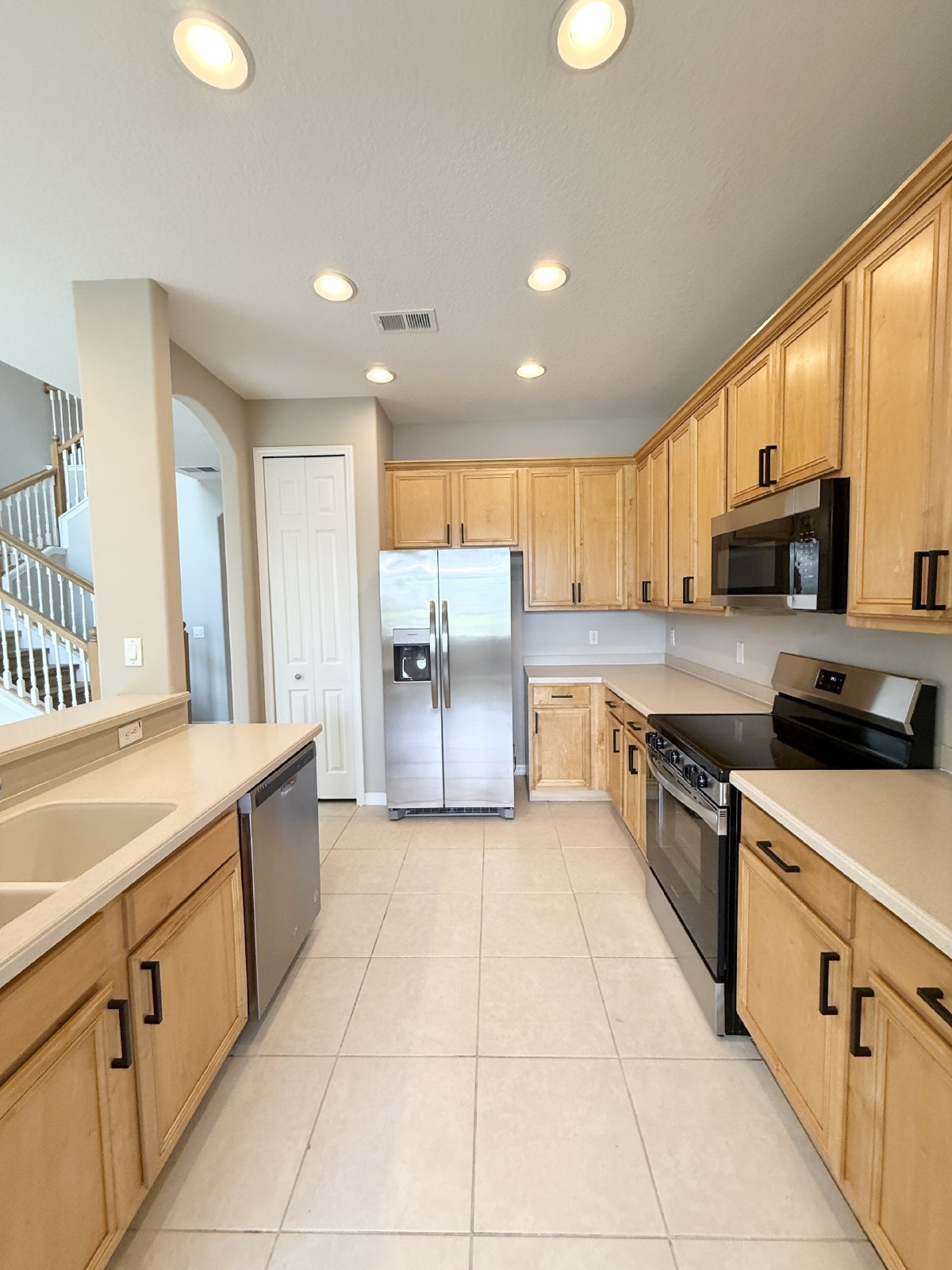 Gorgeous, 3/2.5 Two-Story Townhome in Gated Woodland Terrace at Timber Springs with Pond View! property image