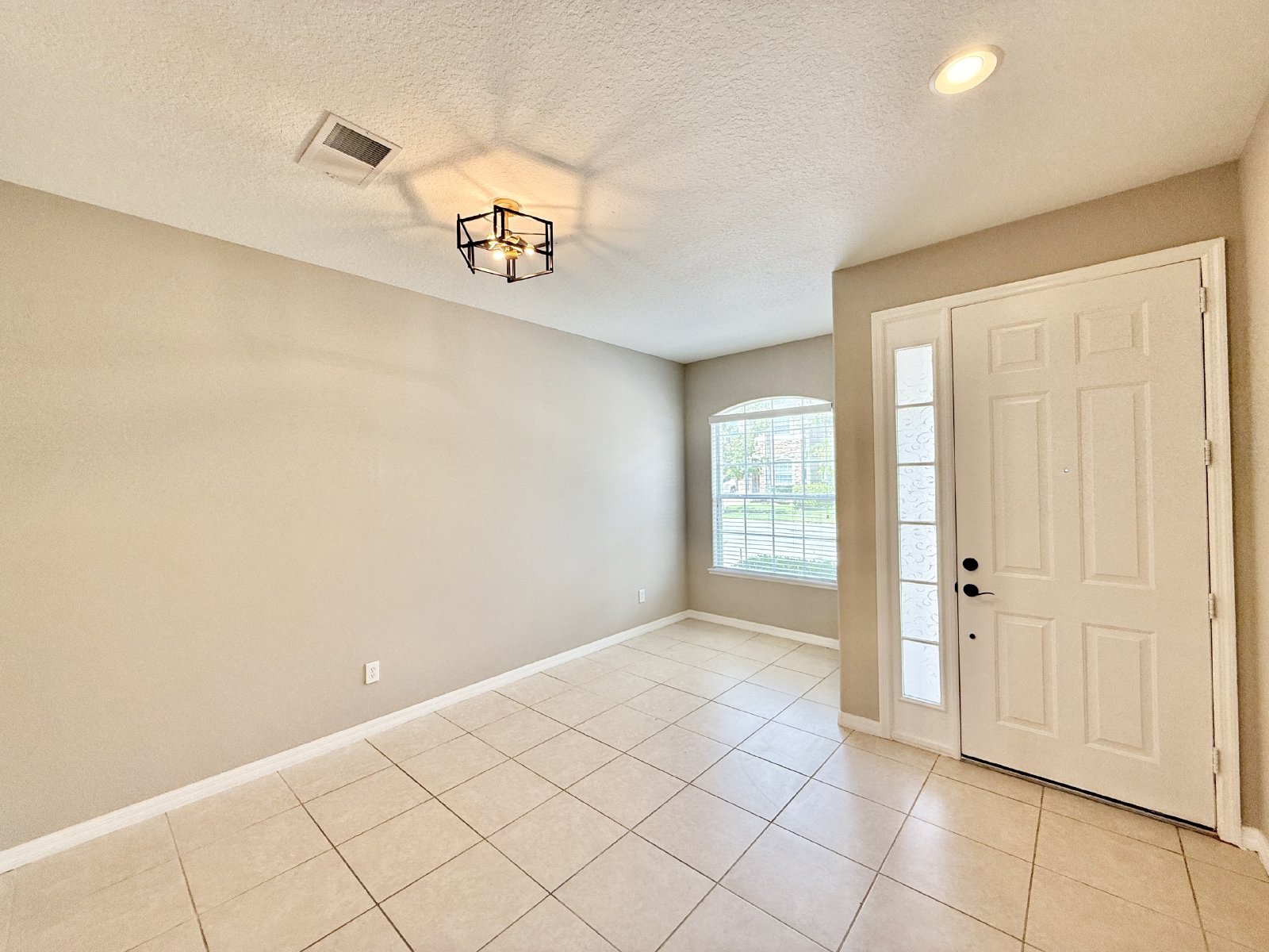 Gorgeous, 3/2.5 Two-Story Townhome in Gated Woodland Terrace at Timber Springs with Pond View! property image